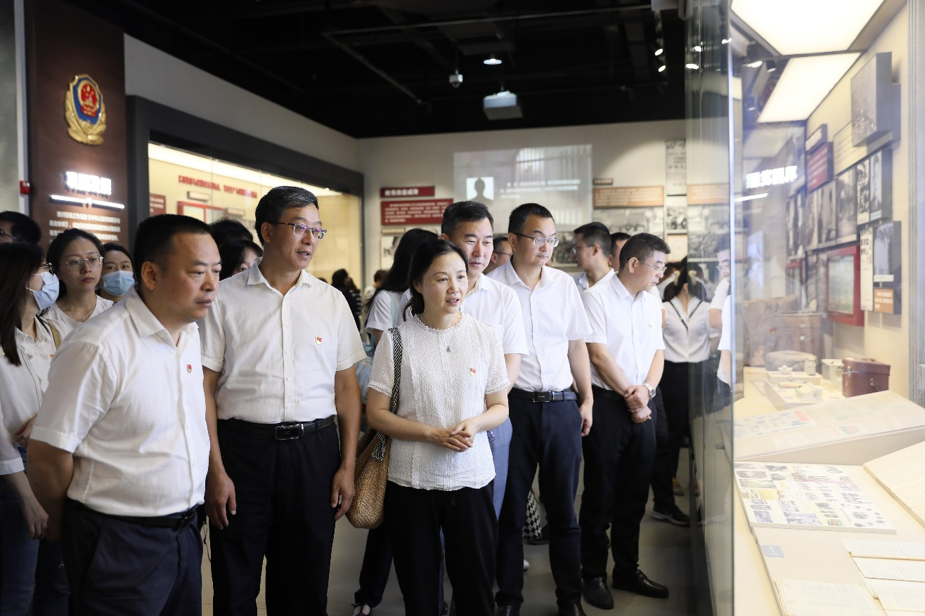 365上市公司集团 开展廉政警示教育和家德家风教育活动