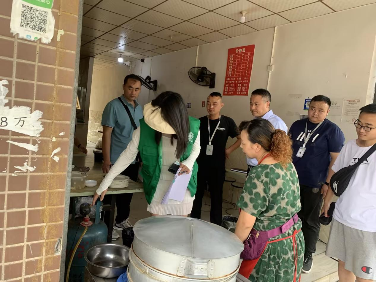 南充川北农产品生意有限公司 夏日持续高温市场清静事情大检查