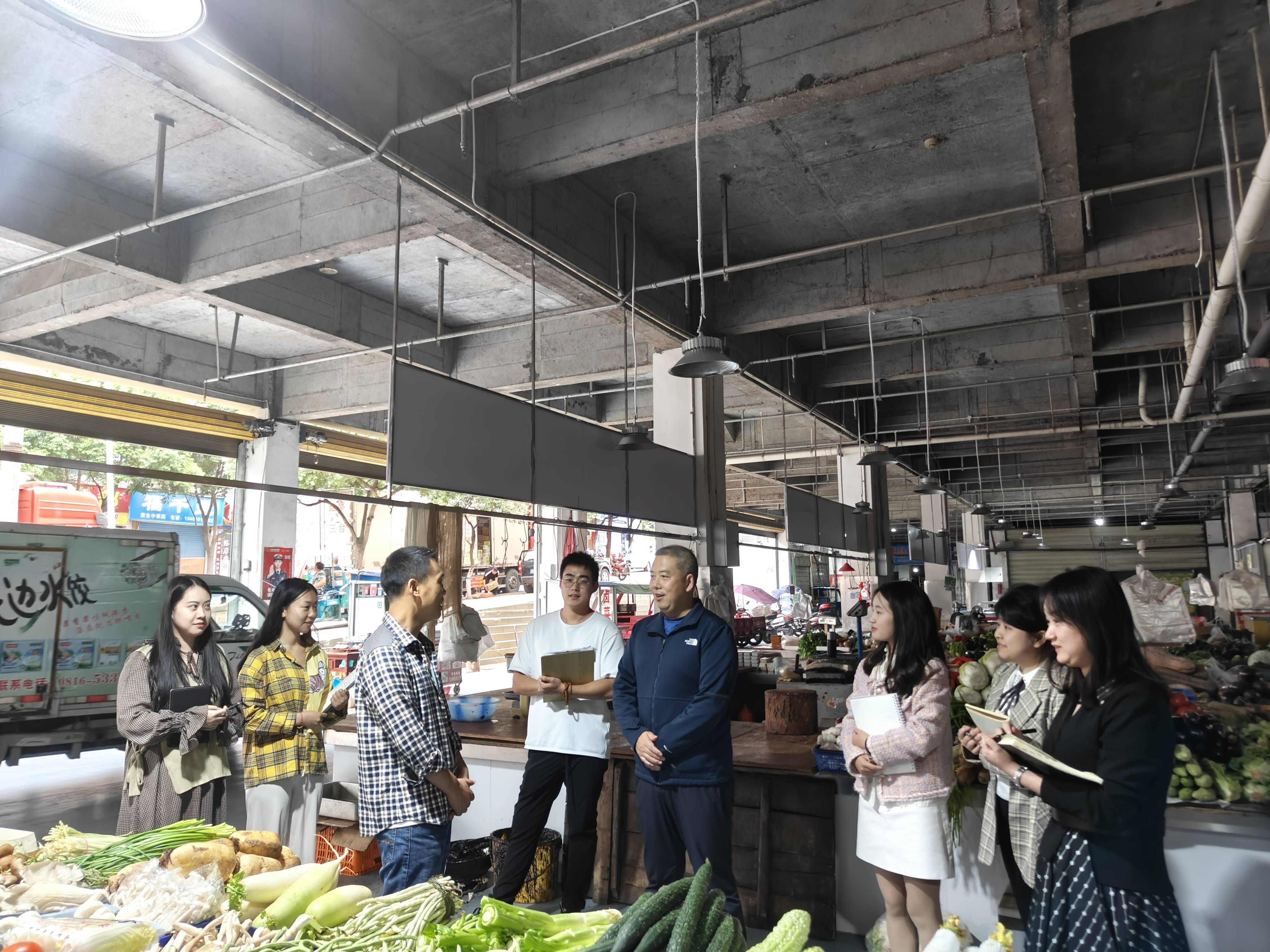 四川省三台县集润农贸市场开发有限责任公司组织开展“双节”节前清静检查