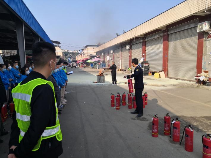 成都片区权属企业组织开展11·9消防清静培训及应急演练2.png