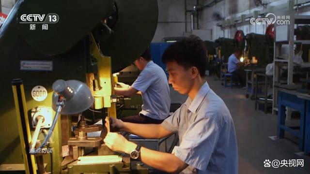 焦点访谈：：挺膺继承 强国有我5.png