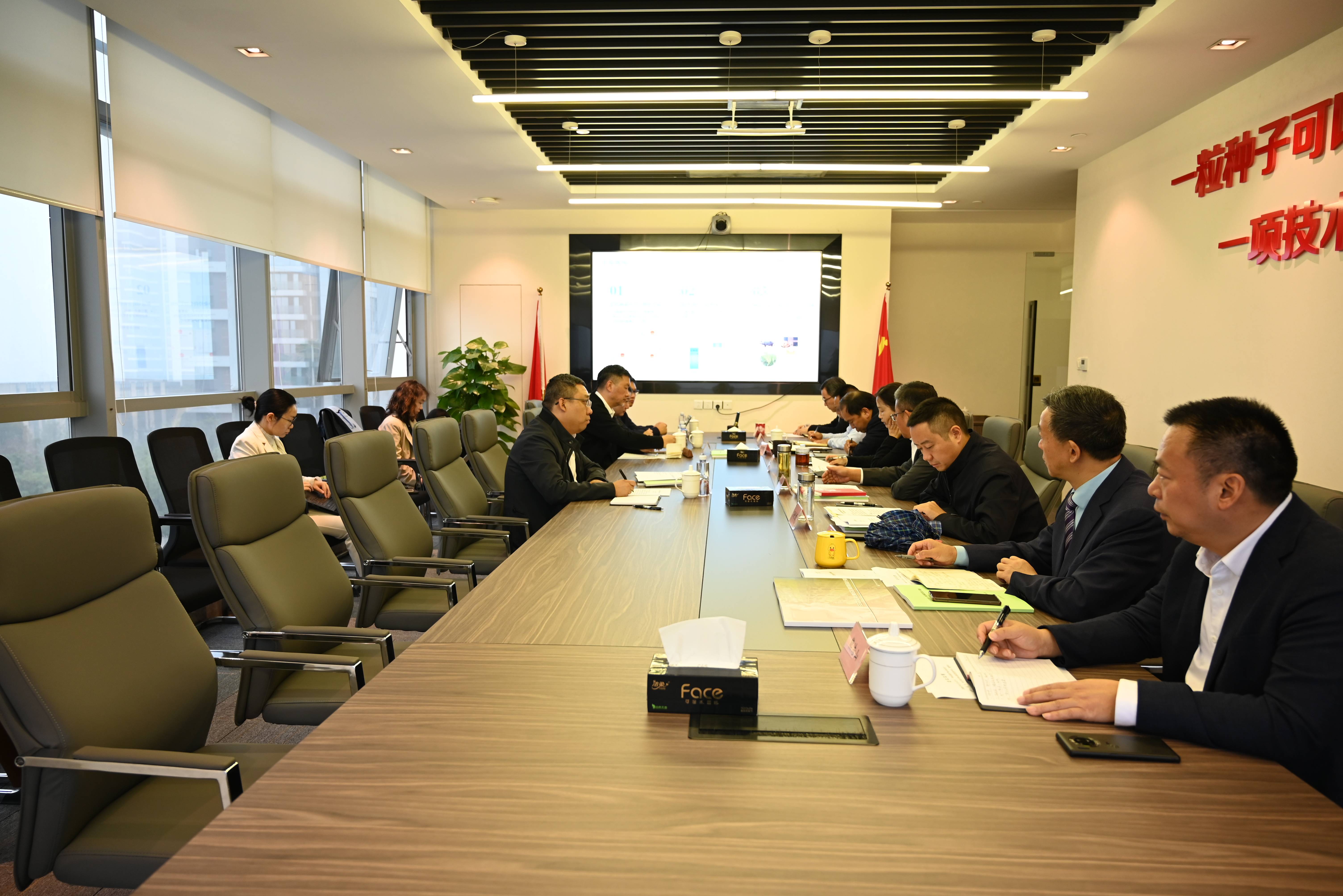 李宇飞到365上市公司调研