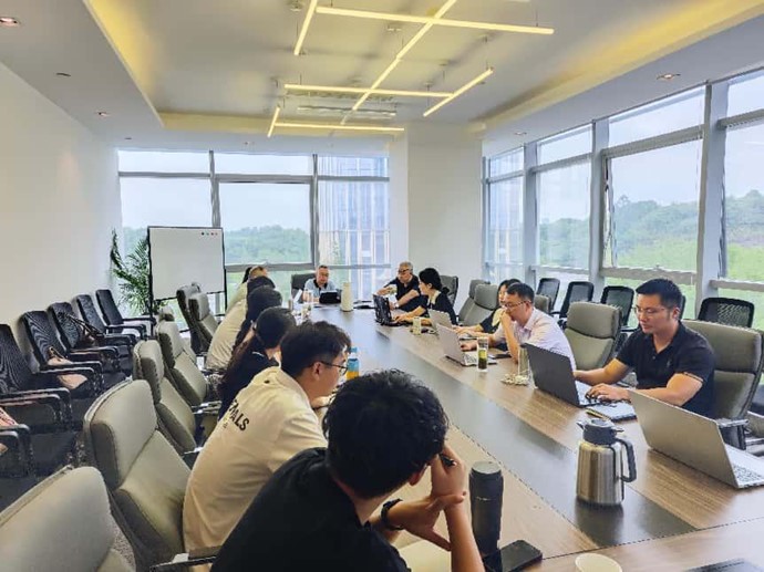 华峰农科公司召开2025年上半年岁情总结会暨员工能力提升培训会